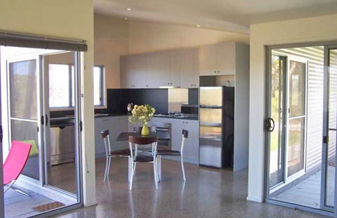 Art House Accommodation - Sunshine Coast Tourism 2