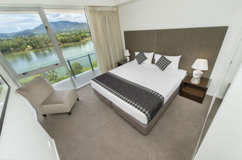 Empire Apartment Hotel - Sunshine Coast Tourism 14