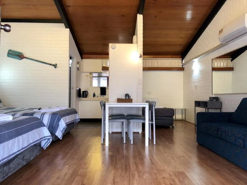 Jetty Motel The Entrance - Holiday Sunshine Coast 7