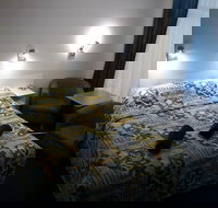 Lake Munmorah Motel - Sunshine Coast Tourism