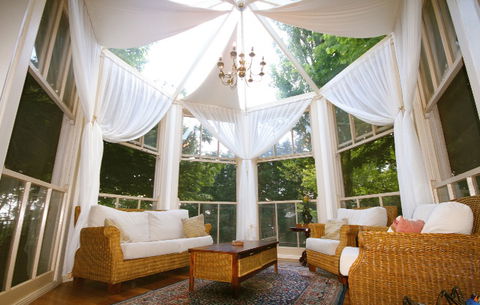 Lavender Manor And Majestic - Sunshine Coast Tourism 0