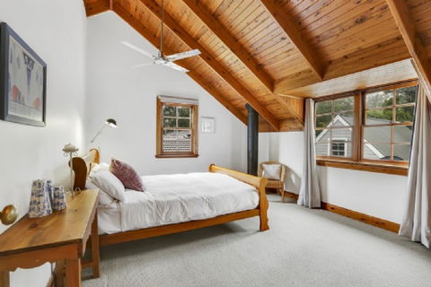 Lavender Manor And Majestic - Sunshine Coast Tourism 4