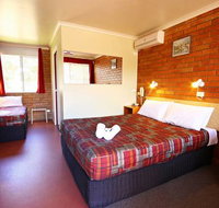 Downs Motel - Sunshine Coast Tourism