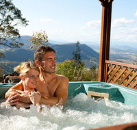 Eaglereach Wilderness Resort - Sunshine Coast Tourism