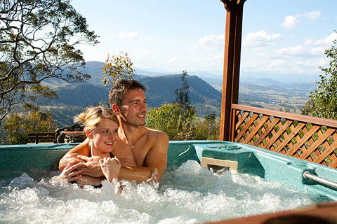 Eaglereach Wilderness Resort - Holiday Sunshine Coast 0