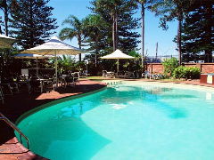 El Lago Waters Resort - Holiday Sunshine Coast 1