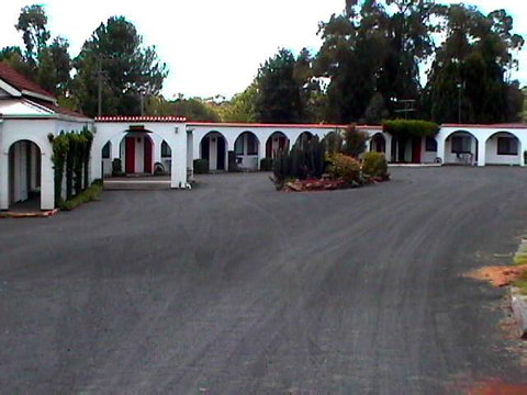 El Paso Motel - Sunshine Coast Tourism 0