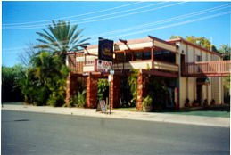 Elkira Court Motel - Sunshine Coast Tourism 0