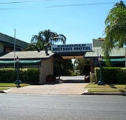 Emerald Meteor Motel - Sunshine Coast Tourism