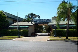 Emerald Meteor Motel - Sunshine Coast Tourism 0