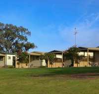 Euston Club Cabin Resort - Sunshine Coast Tourism