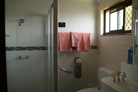 Forest Lodge Motor Inn & Restaurant - Sunshine Coast Tourism 2