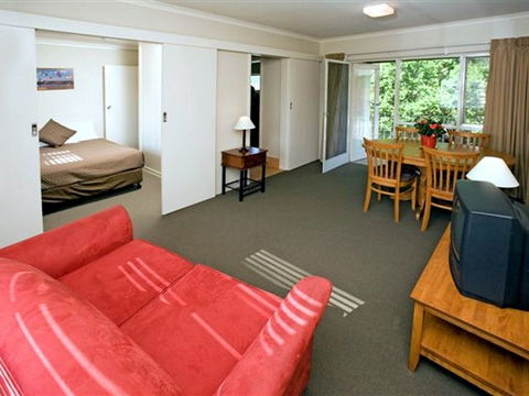 Forrest Hotel & Apartments - Sunshine Coast Tourism 6