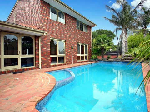 Frankston B&B - Sunshine Coast Tourism 2