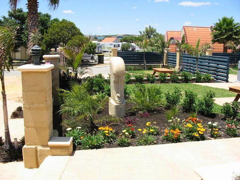 Fremantle Village - Sunshine Coast Tourism 0
