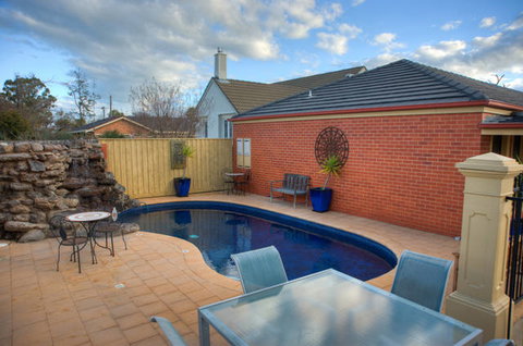 Georgian Motor Lodge - Sunshine Coast Tourism 2