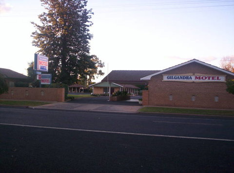 Gilgandra Motel - Sunshine Coast Tourism 1