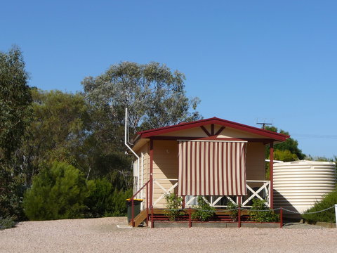 Gladstone Caravan Park - Sunshine Coast Tourism 2