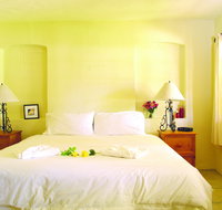 Goat Square Cottages - Sunshine Coast Tourism