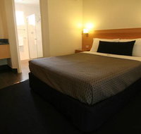 Hamilton Town House Motel on Shakespeare - Holiday Sunshine Coast