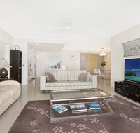 Harbour Lights - Sunshine Coast Tourism