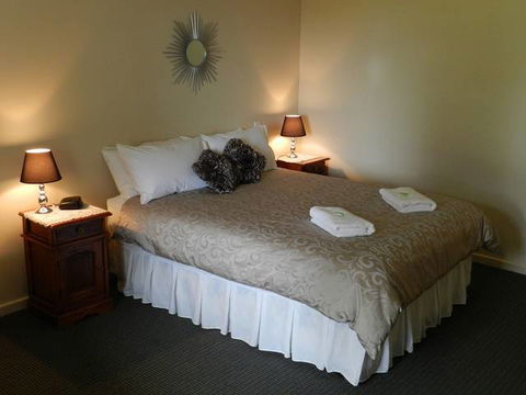 Harbourside Motel Apartments - Holiday Sunshine Coast 0
