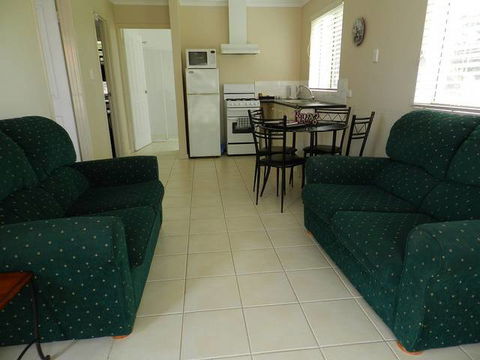 Harbourside Motel Apartments - Holiday Sunshine Coast 1