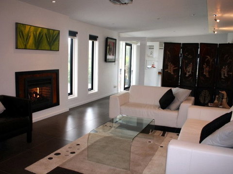 Harmony Bed And Breakfast - Sunshine Coast Tourism 1