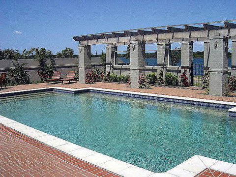 Harrigan's Irish Pub & Ibis Styles Harrington - Holiday Sunshine Coast 2