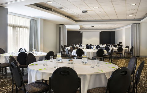 Holiday Inn Melbourne Airport - Holiday Sunshine Coast 4