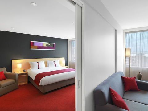 Holiday Inn Melbourne Airport - Holiday Sunshine Coast 6