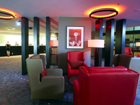 Holiday Inn Townsville - Sunshine Coast Tourism 0