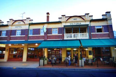 Hotel Victoria - Sunshine Coast Tourism 2