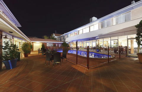 Ibis Styles Canberra - Sunshine Coast Tourism 4