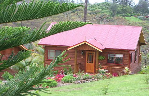 Jacaranda Park Holiday Cottages - Holiday Sunshine Coast 0