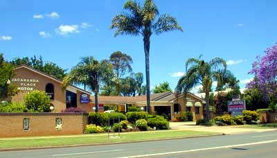 Jacaranda Place Motor Inn - Sunshine Coast Tourism 0
