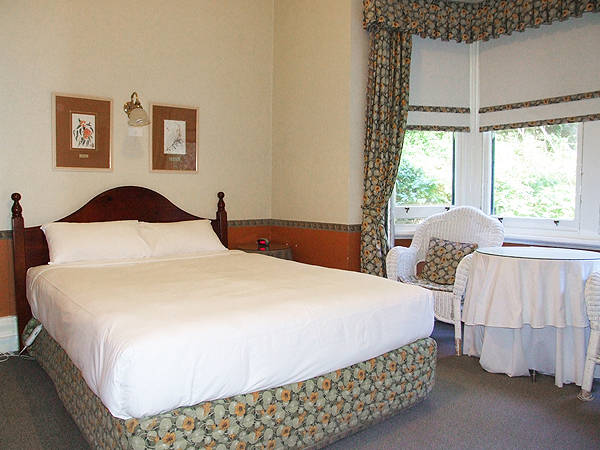 Jenolan Caves NSW Sunshine Coast Tourism