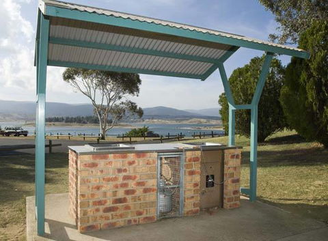 Jindabyne Holiday Park - Sunshine Coast Tourism 6