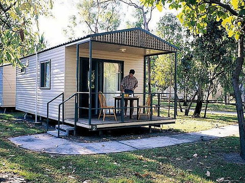 Kakadu Lodge & Caravan Park - Holiday Sunshine Coast 0