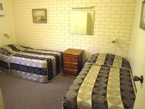 Kalbarri Reef Villas - Holiday Sunshine Coast 1