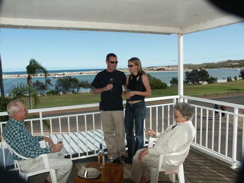 Kalbarri Seafront Villas - Holiday Sunshine Coast 3