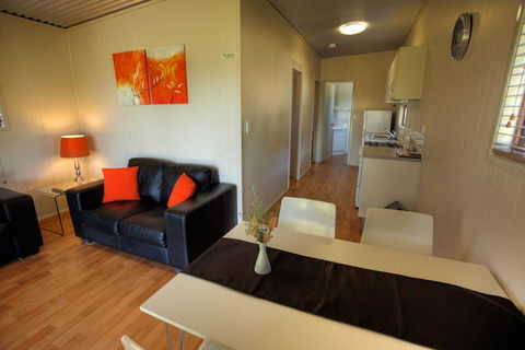 Killarney View Cabins And Caravan Park - Sunshine Coast Tourism 1