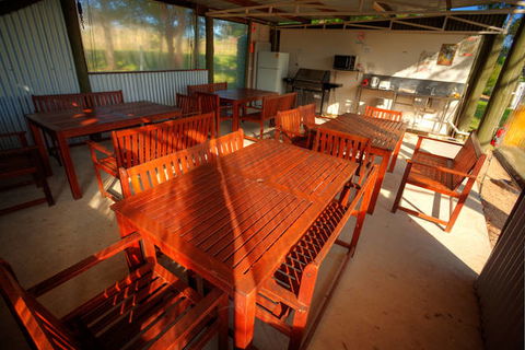 Killarney View Cabins And Caravan Park - Sunshine Coast Tourism 5