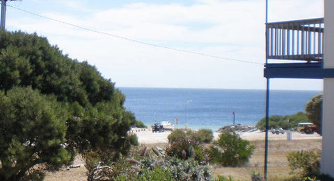 King George Retreat - Sunshine Coast Tourism 0