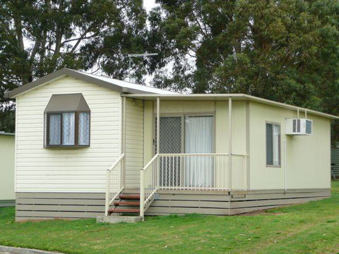 Lake Burrumbeet Caravan Park - Sunshine Coast Tourism 0