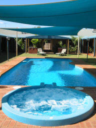 Lakeview Apartments - Holiday Sunshine Coast 4