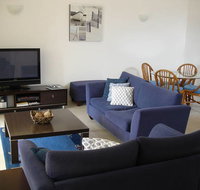 Lennox Beach Resort - Sunshine Coast Tourism