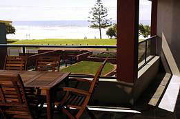 Lennox Holiday Apartments - Sunshine Coast Tourism 3