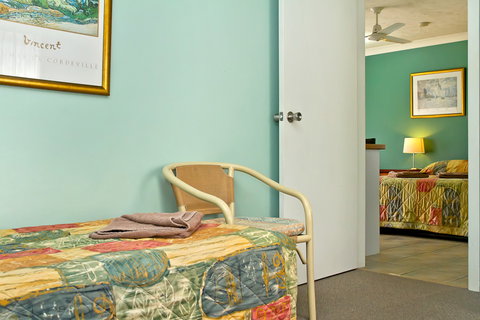 Limassol Motel - Sunshine Coast Tourism 1