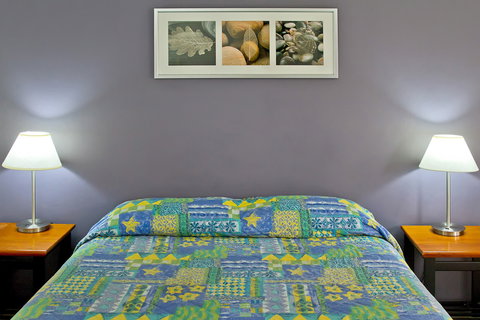 Limassol Motel - Sunshine Coast Tourism 6